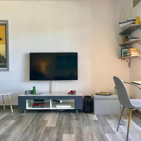 Appartement Ou Studio La Mer & La Plage A Vos Pieds Calvi Calvi  Exterior foto