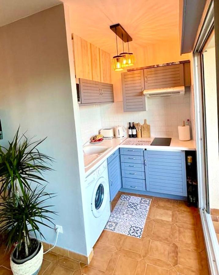 Appartement Ou Studio La Mer & La Plage A Vos Pieds Calvi Calvi  Exterior foto